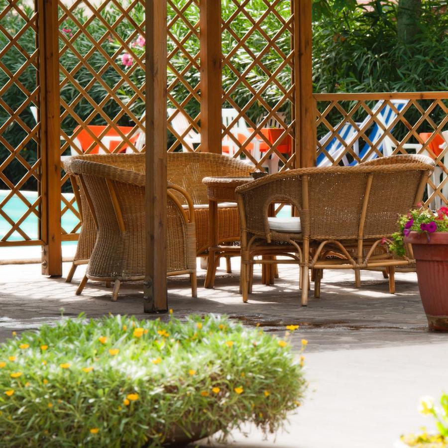 Hotel Garden B&B Marotta Exterior photo